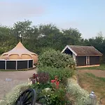 Lyxtält Romantic Luxus Glamping 1 Idestrup
