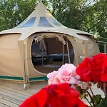Romantic Luxus Glamping 1