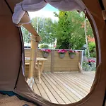 Lyxtält Romantic Luxus Glamping 1