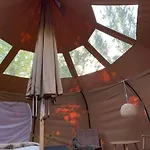Lyxtält Romantic Luxus Glamping 1