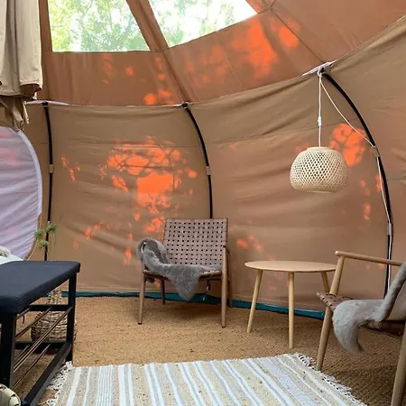 Romantic Luxus Glamping 1 Tente de luxe *